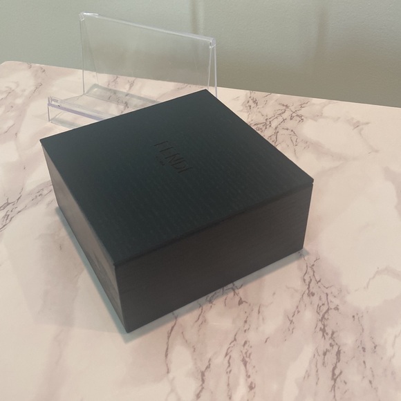 FENDI Wooden Box with removable candle NWOT - Picture 2 of 4